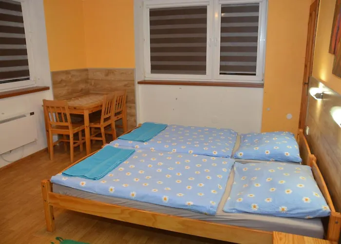 Privat Alexandra 아파트 *